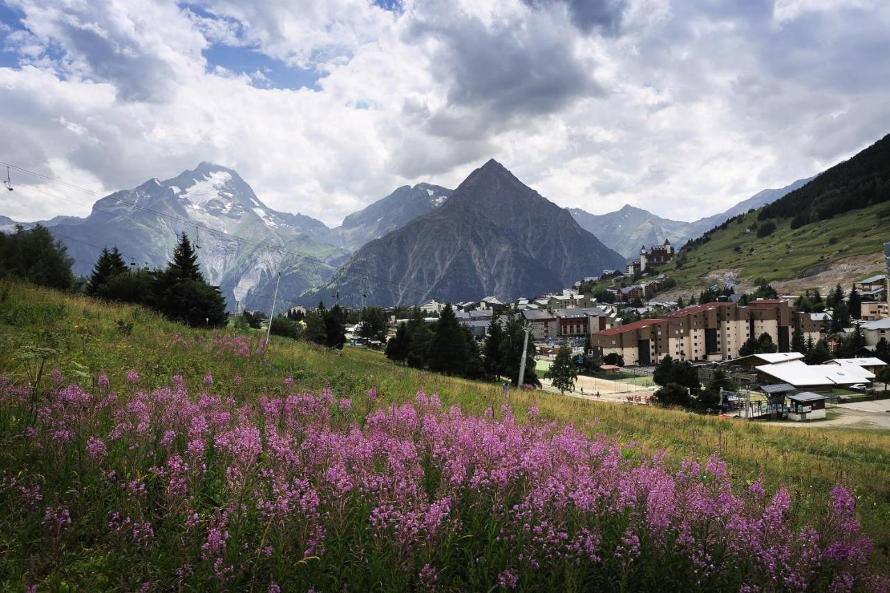 Hotel Les 2 Alpes L'Oree Des Pistes Les Deux Alpes Bagian luar foto