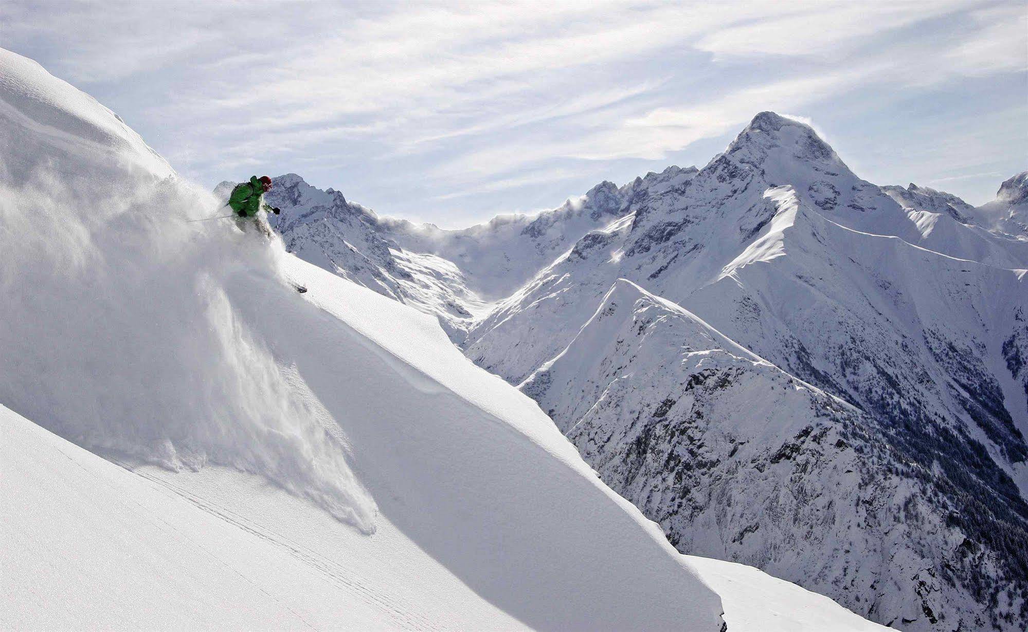 Hotel Les 2 Alpes L'Oree Des Pistes Les Deux Alpes Bagian luar foto